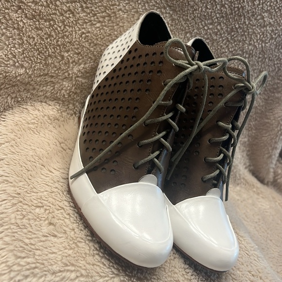 DEREK LAM Meryl 10 Crosby Derek Lam Boots - Picture 6 of 14